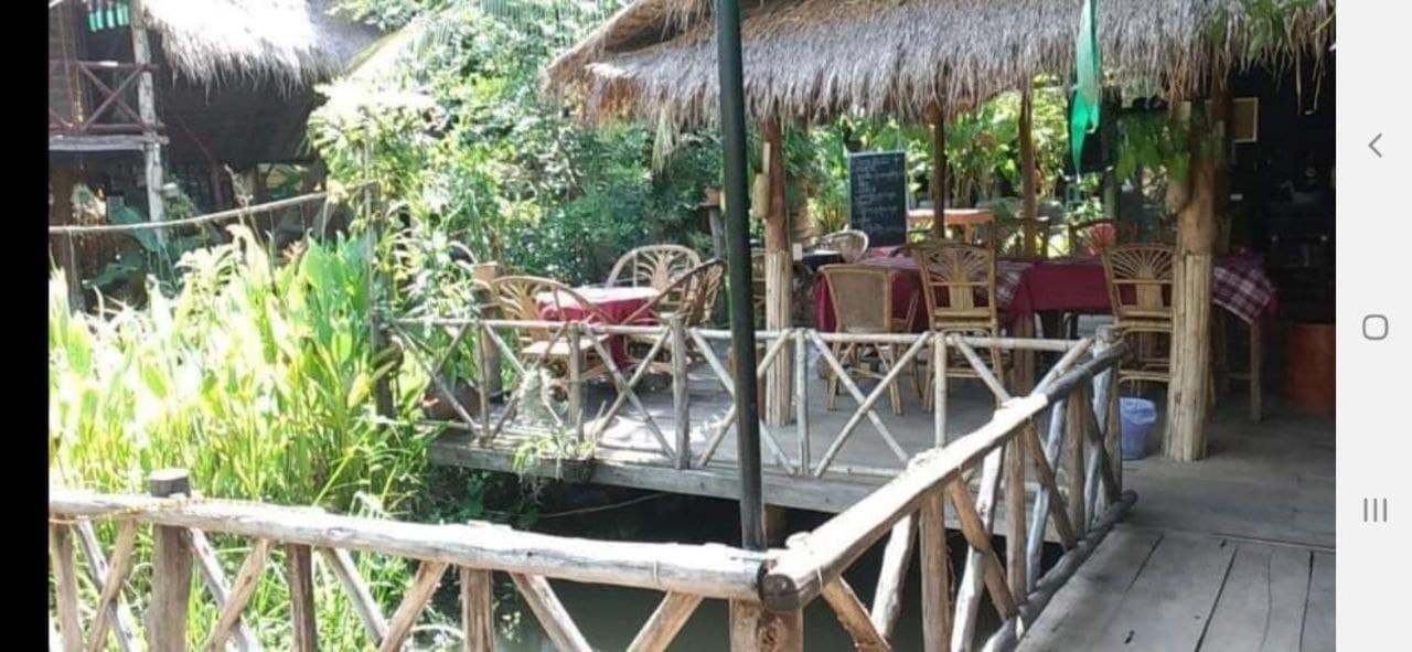 About Sarin Homestay Battambang Eksteriør bilde