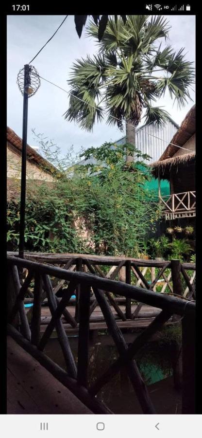 About Sarin Homestay Battambang Eksteriør bilde