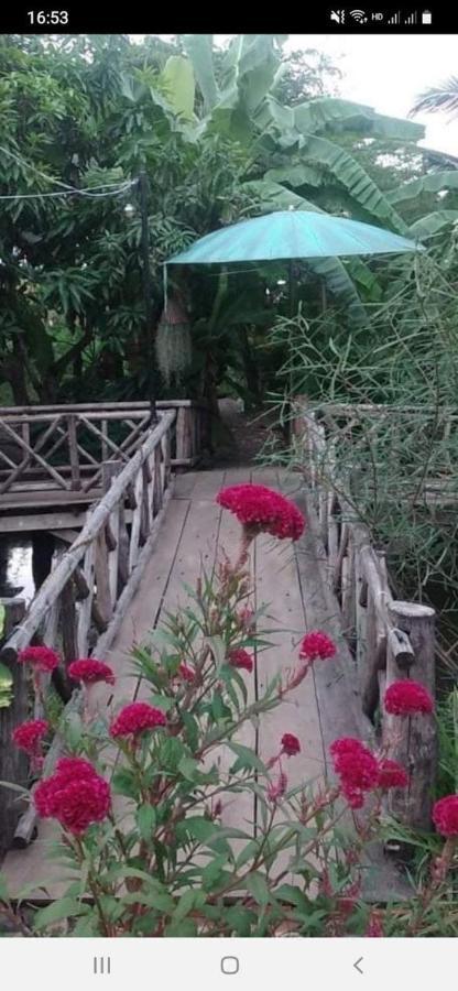 About Sarin Homestay Battambang Eksteriør bilde