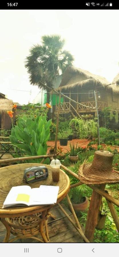 About Sarin Homestay Battambang Eksteriør bilde