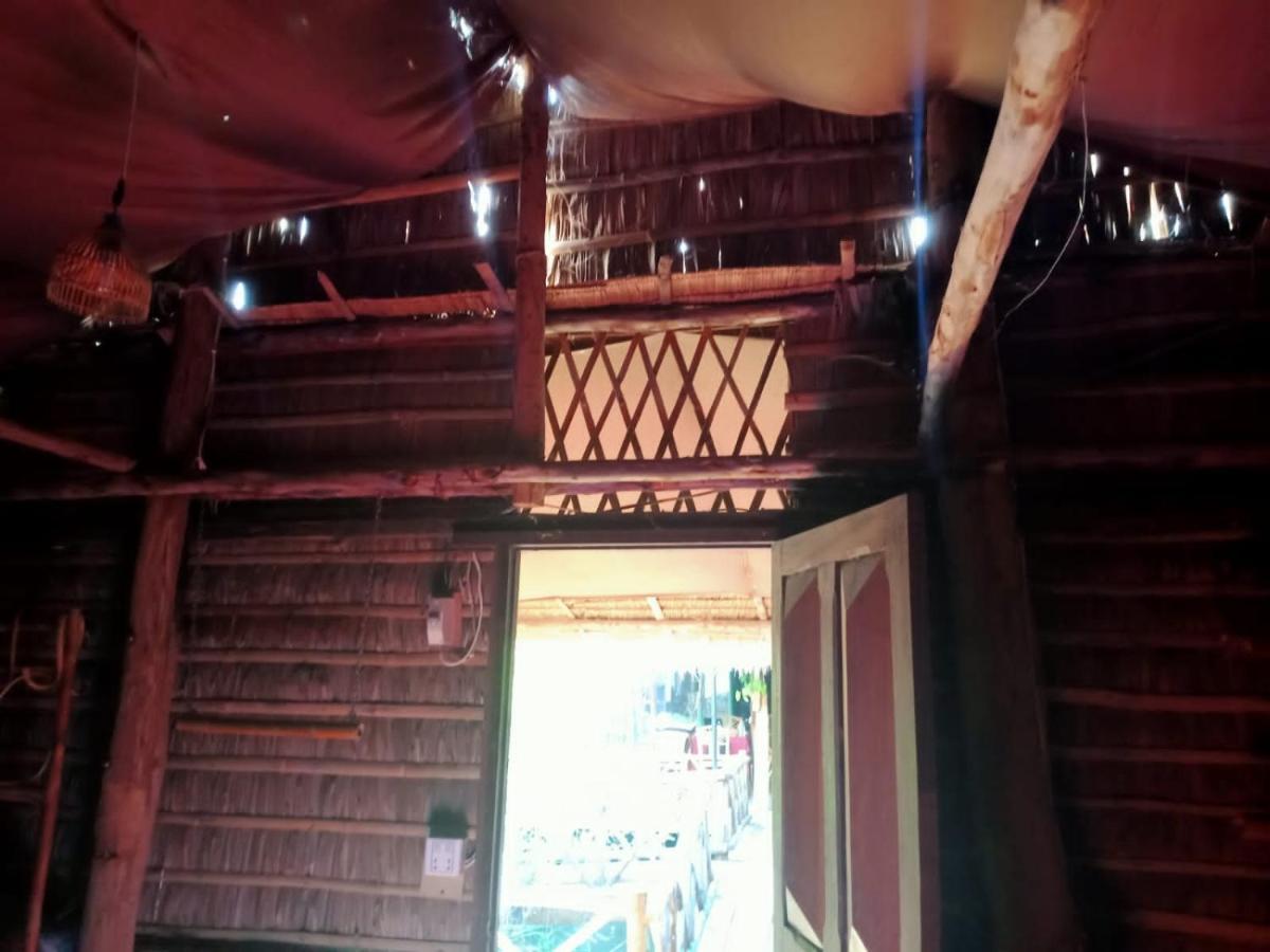About Sarin Homestay Battambang Eksteriør bilde